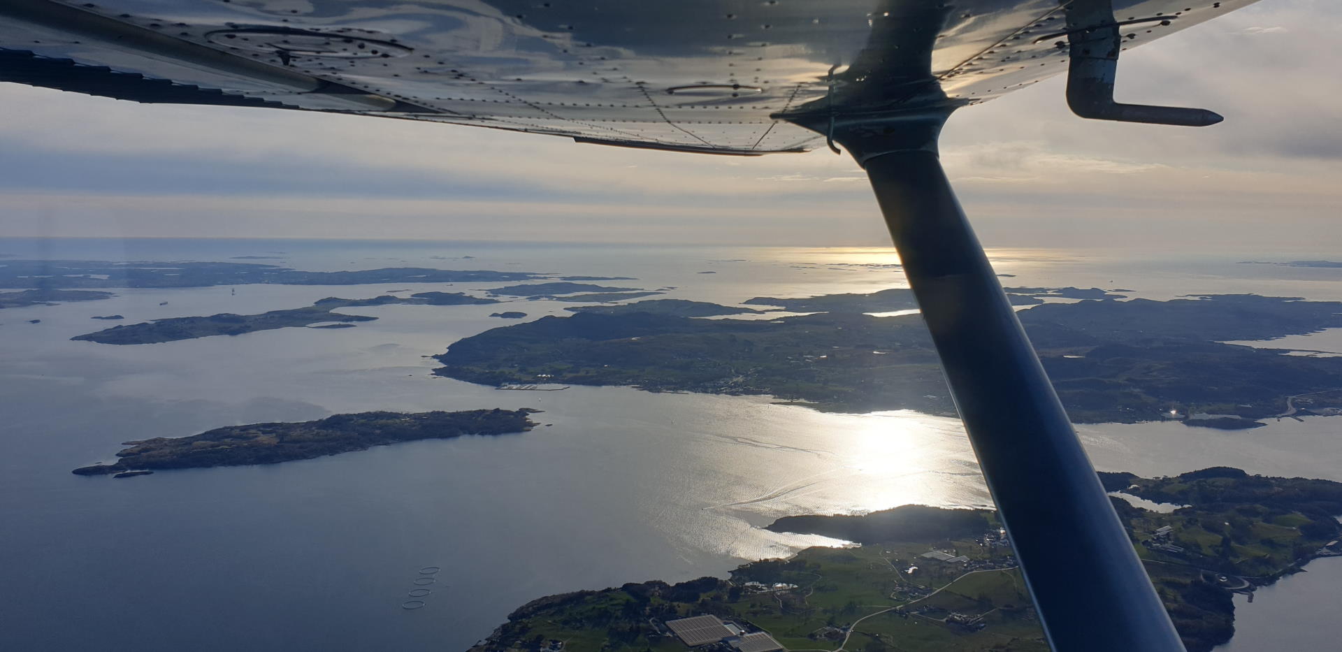 På vei tilbake over Boknafjorden
